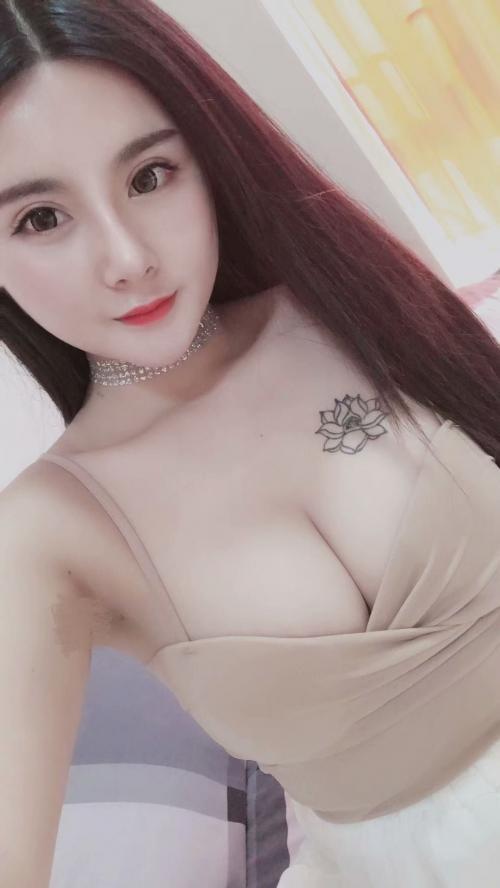 虹漕路00后新人柔儿 第1张