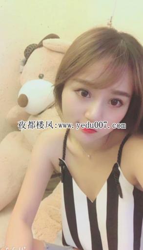 身材性感的新人莉莉，看着就想操！ 第1张