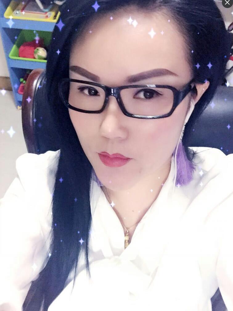 蛮好的一个熟女 第1张