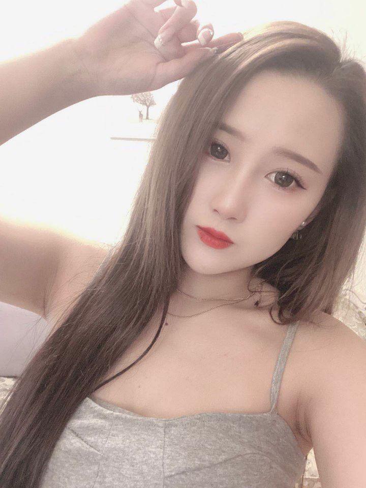才下水不到半年，还能拍视频的00后嫩妹 第2张