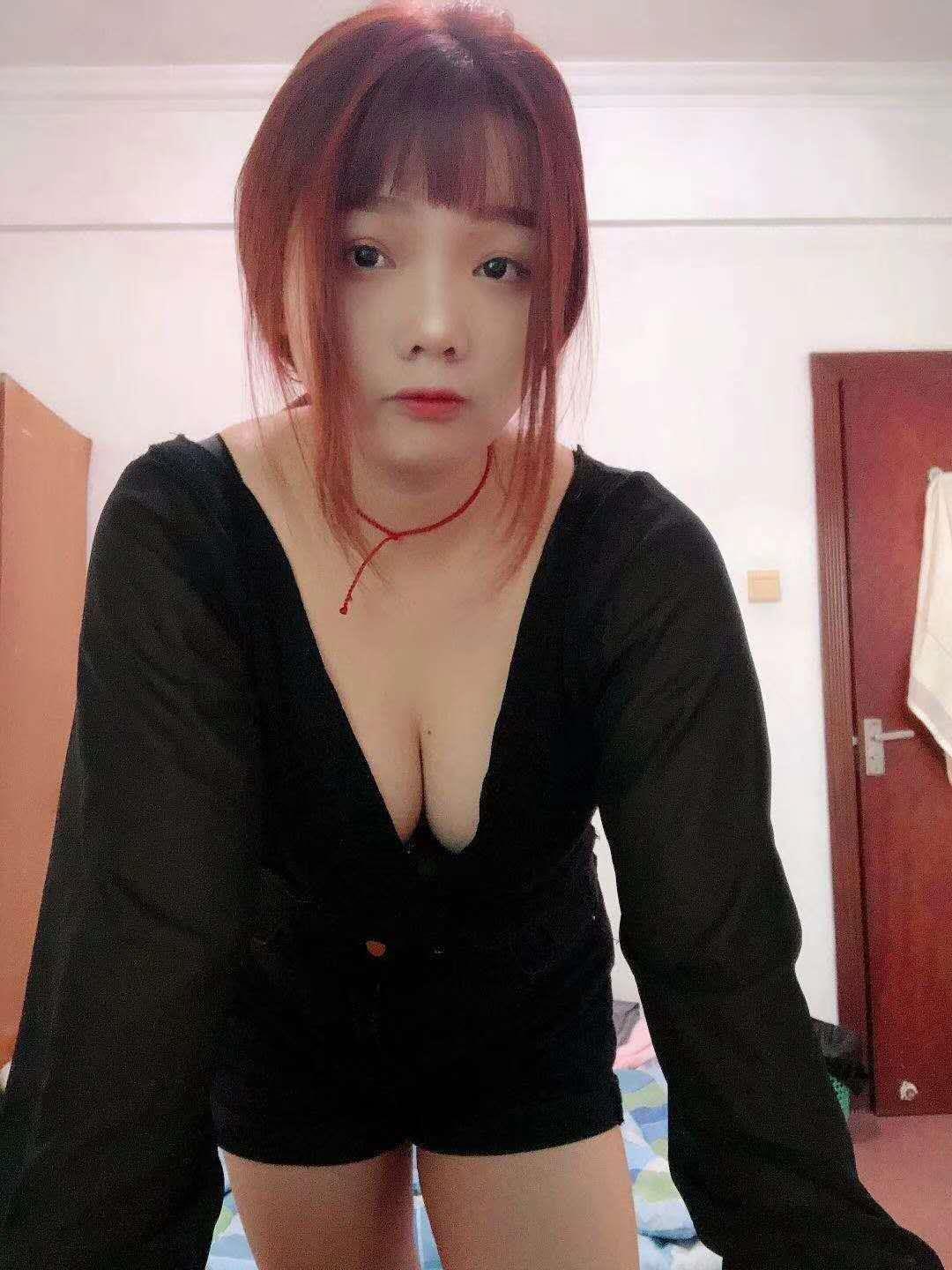 18岁大胸36E靓妹 第3张