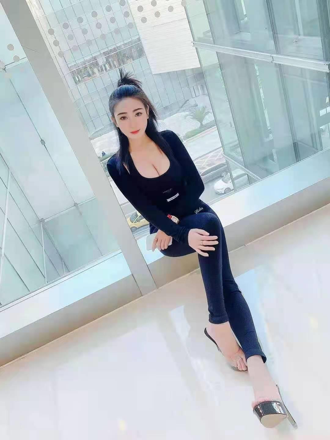 常熟印象城小魔女 第2张