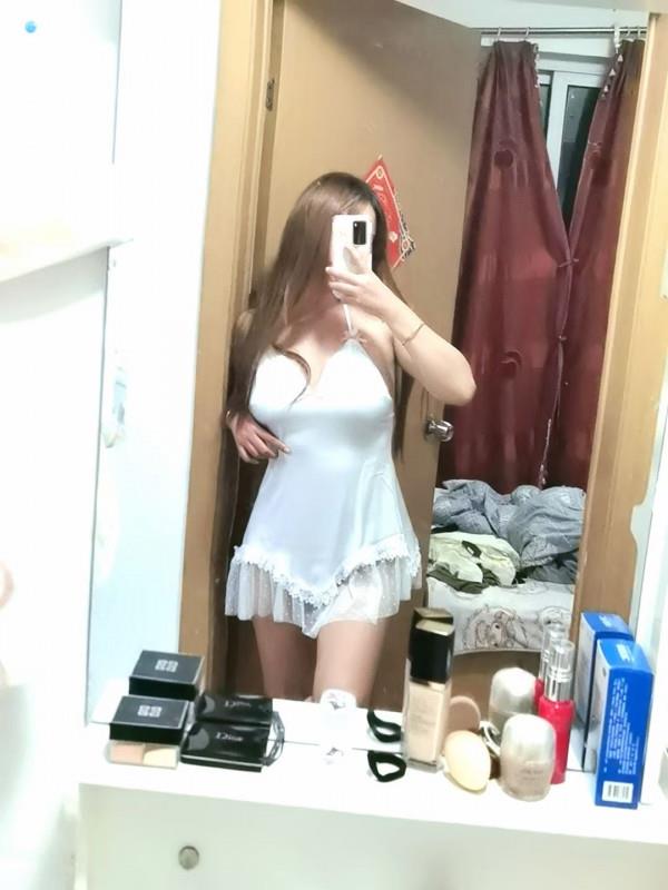 马群大胸美女 第3张