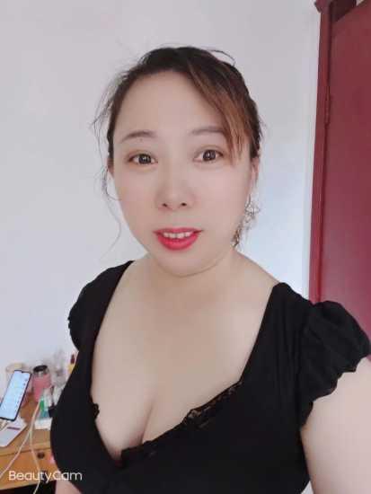 3通少妇 第2张