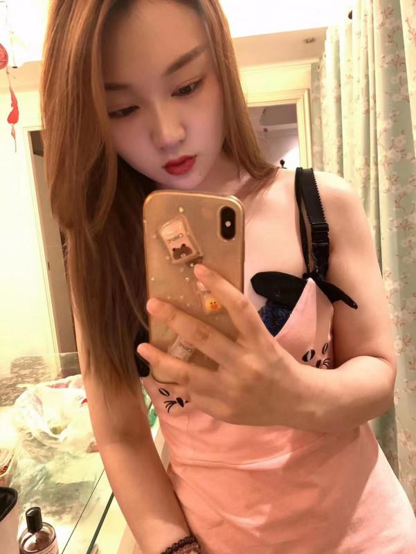 南方姑娘大长腿 第1张