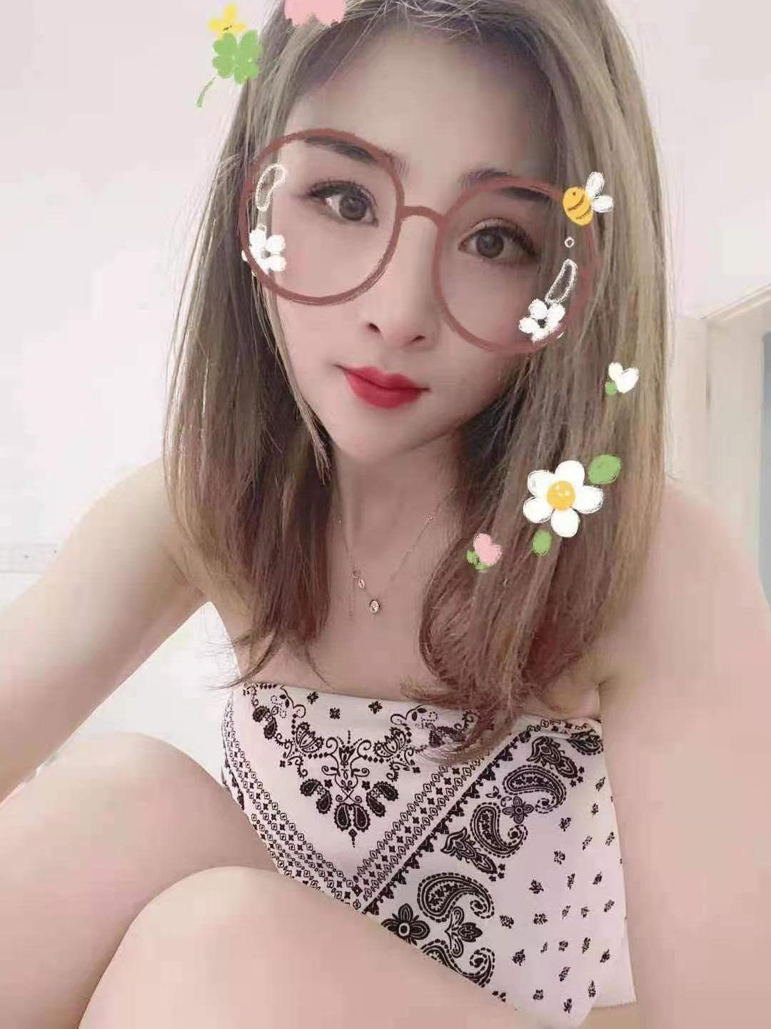 北三环南阳路附近颜值妹子 第2张