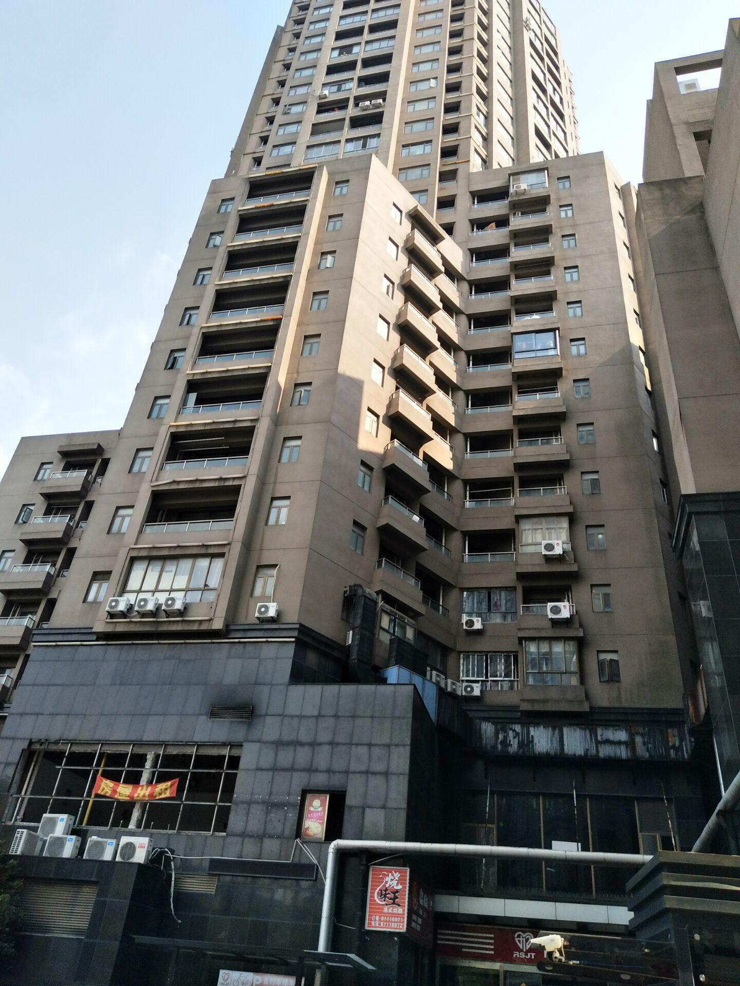 爆乳MZ菲菲,好评 第1张