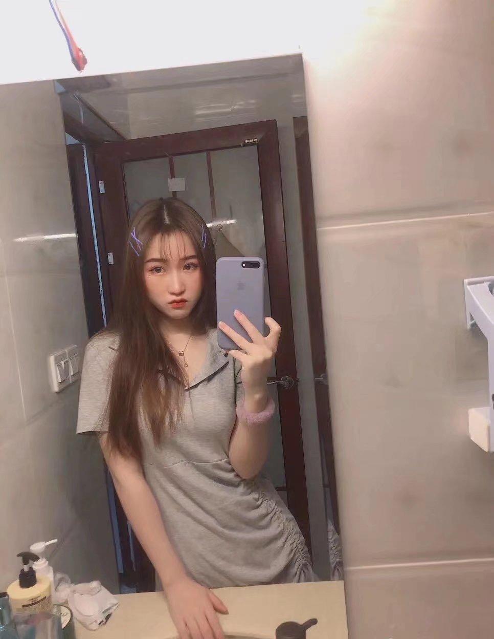 天津的骚妹化妆很美,挺骚! 第1张